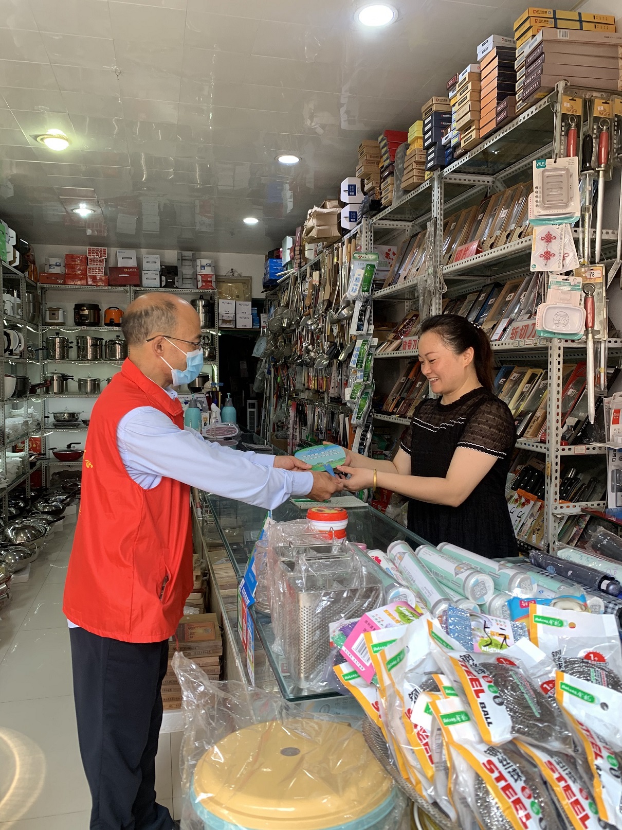 幸福成都 美在文(wén)明 天府花(huā)香谷党支部开展主题党日活动 幸福成都 美在文(wén)明 天府花(huā)香谷党支部开展主题党日活动