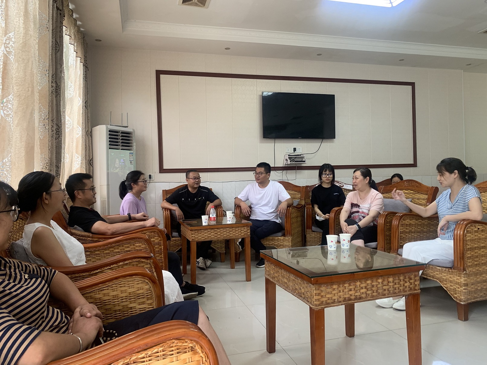 幸福成都 美在文(wén)明 天府花(huā)香谷党支部开展主题党日活动 幸福成都 美在文(wén)明 天府花(huā)香谷党支部开展主题党日活动